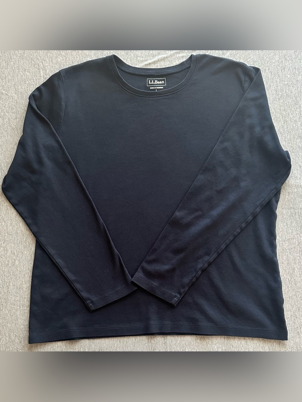 L.L. Bean women’s navy blue Long-Sleeve Crewneck Tee